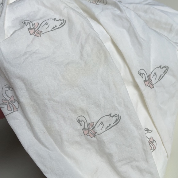 Janie And Jack | White Short Sleeve Swan Blouse | 4 - Picture 7 of 13